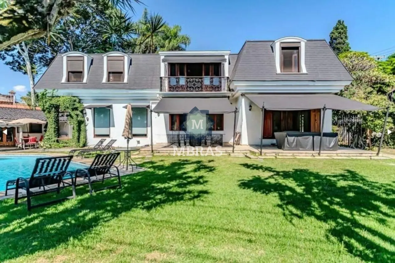 Linda Casa Clássica com 4 suítes - foto 0