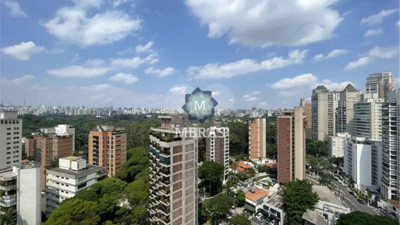 Cobertura Exclusiva na Vila Nova Conceição com Amplo Terraço - foto 0