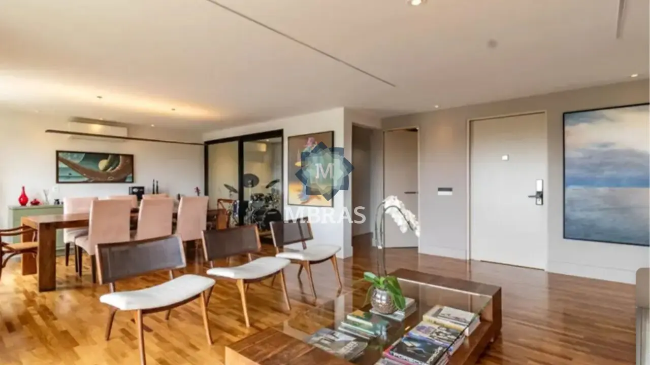 3 suítes | 4 vagas Apartamento reformado em Alto de Pinheiros - foto 0