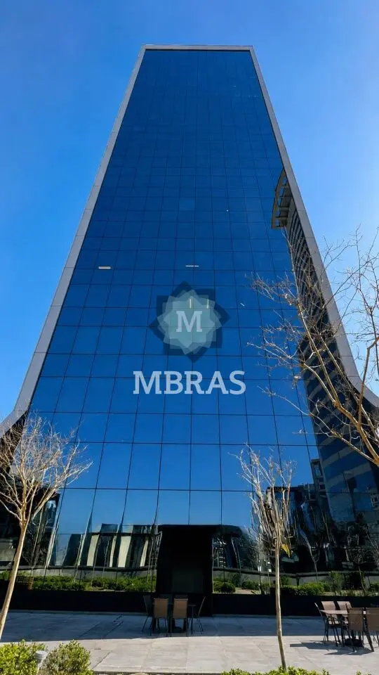 Duplex Corporativo de Alto Padrão com 2.652 m² e Jardim Exclusivo - foto 1