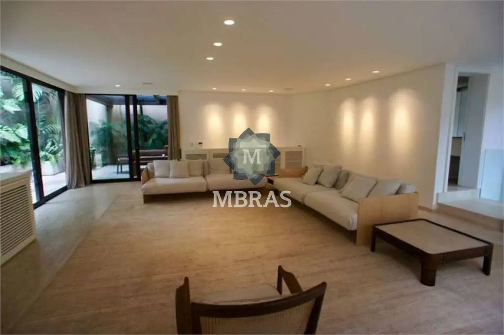 Casa em localização espetacular no Jardim Europa - foto 0