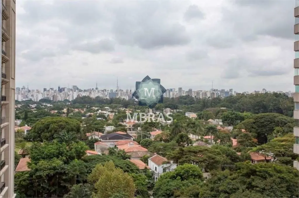 Oportunidade em prédio icônico ao lado da Praça Pereira Coutinho - foto 0
