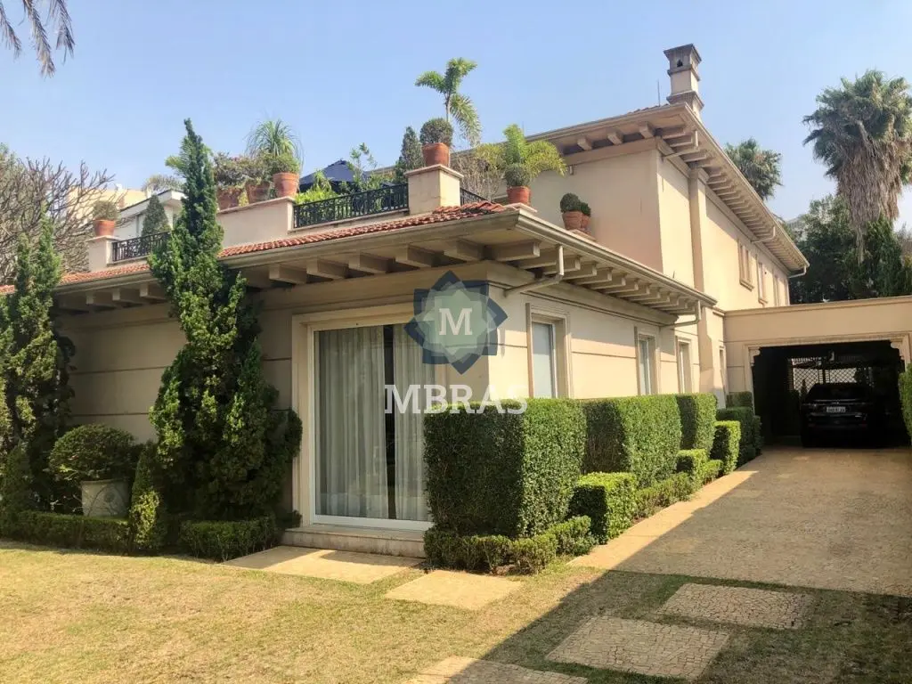 Belíssima Casa Neoclássica - Jardim Europa - foto 0