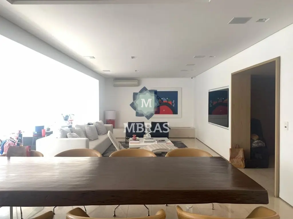 EXCELENTE APARTAMENTO COM FINO ACABAMENTO NO JARDIM PAULISTA E VISTA PARA O PQ. IBIRAPUERA - foto 0