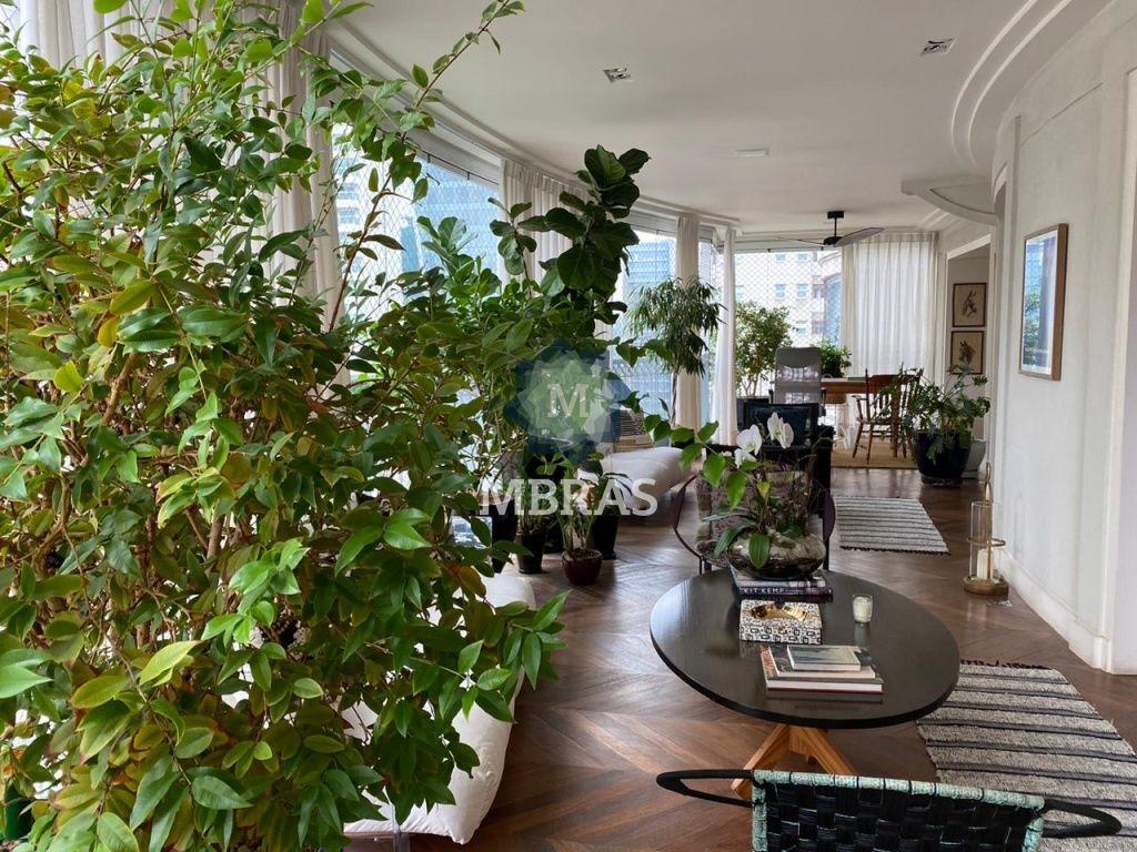 LINDO APARTAMENTO FINAMENTE MOBILIADO EM RUA EXCLUSIVA DO ITAIM - foto 0